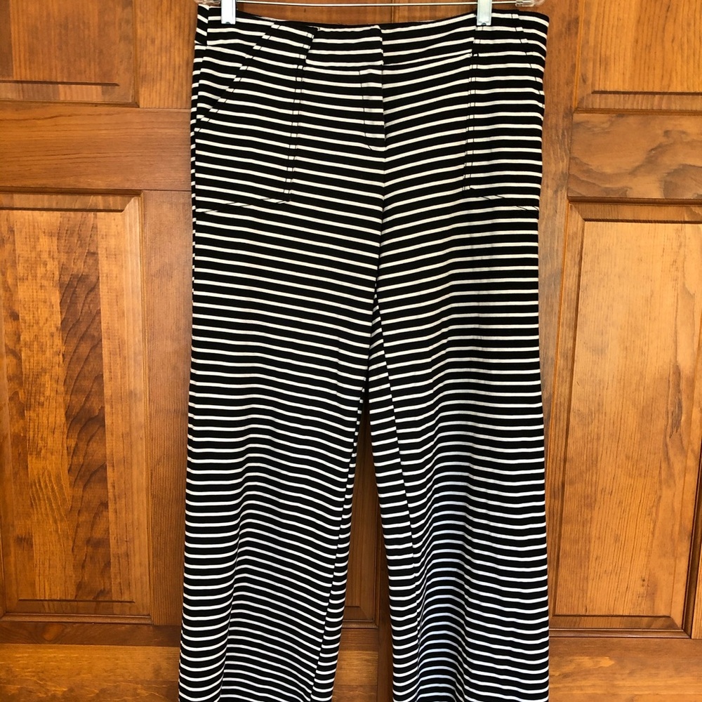 New York & Company black and white striped pants